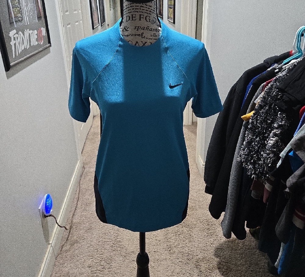 Nike Blue Fitted T-shirt